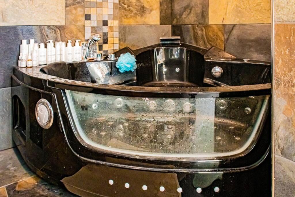 Duplex, Jacuzzi, Terrasse Sur Les Toits Apartment Nice Bagian luar foto
